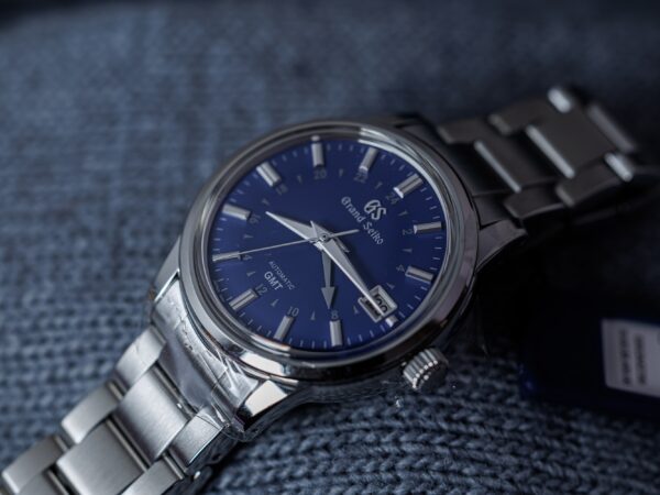 Grand Seiko GMT SBGM239 - Limited Edition for Hodinkee