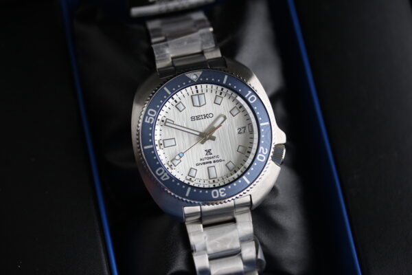 Seiko Prospex Captain Willard "Save the Ocean Special Edition" Glacier Dial