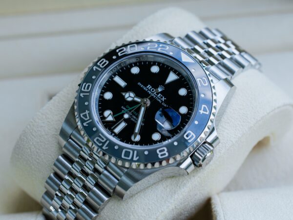 Rolex GMT-Master II "Bruce Wayne" - 126710GRNR