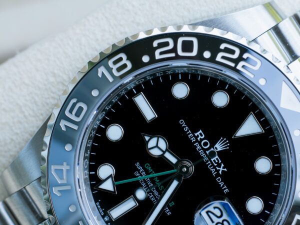 Rolex GMT-Master II "Bruce Wayne" - 126710GRNR