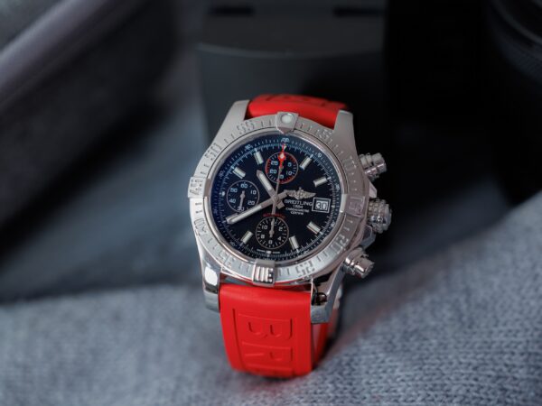 Breitling Avenger II 43