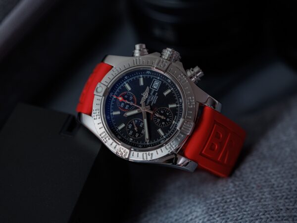 Breitling Avenger II 43