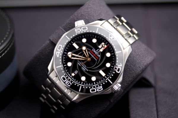 Omega Seamaster Diver 300 M James Bond Limited Edition - 50th Anniversary