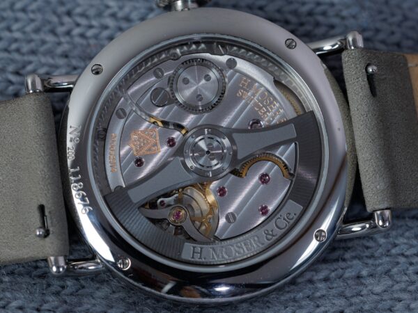 H.Moser & Cie. Centre Seconds Funky Blue Heritage