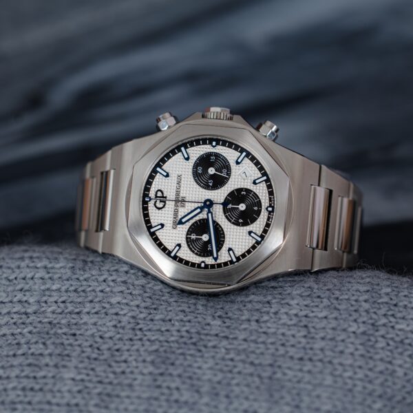 Girard Perregaux Laureato Chronograph Panda