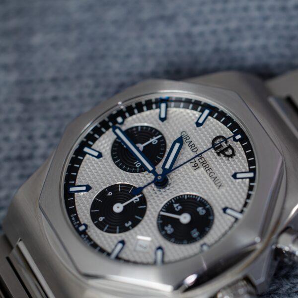 Girard Perregaux Laureato Chronograph Panda