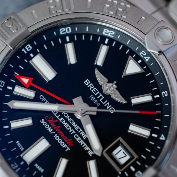 Breitling Avenger II 43 GMT