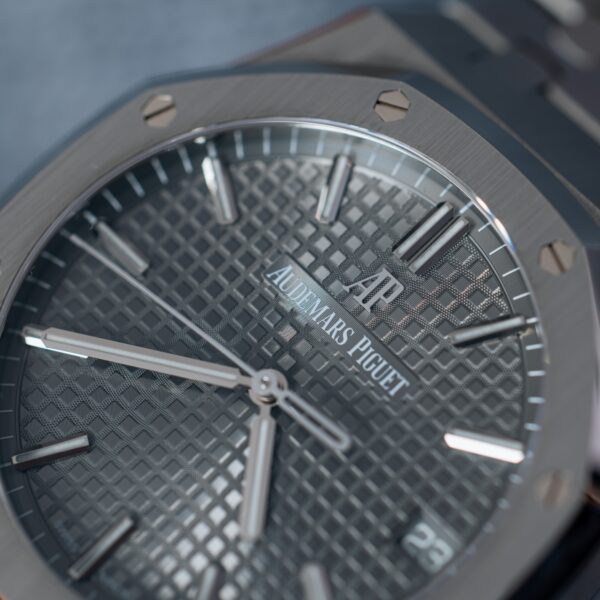 Audemars Piguet Royal Oak 41 - Grey dial