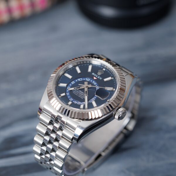 Rolex Sky-Dweller – Ref. 336934 – Blue Dial, Jubilee