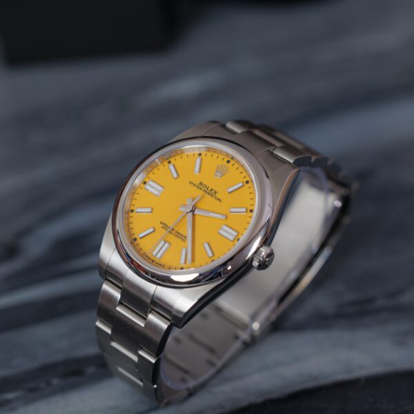 Rolex Oyster Perpetual 41 – Yellow Dial – Ref. 124300 (Discontinued)