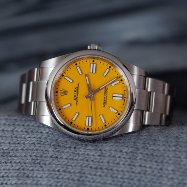 Rolex Oyster Perpetual 41 – Yellow Dial – Ref. 124300 (Discontinued)
