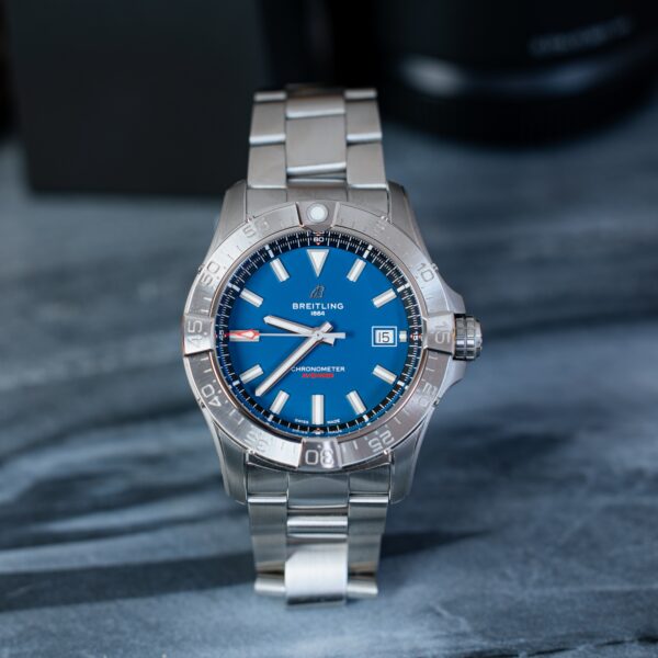 Breitling Avenger Automatic 42 – Blue Dial