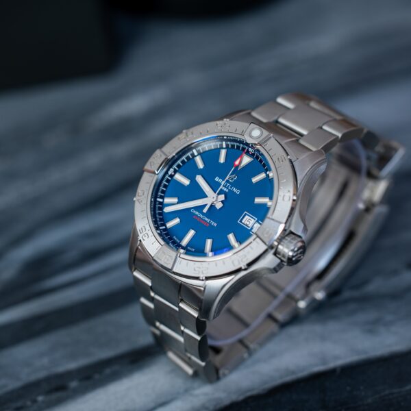 Breitling Avenger Automatic 42 – Blue Dial