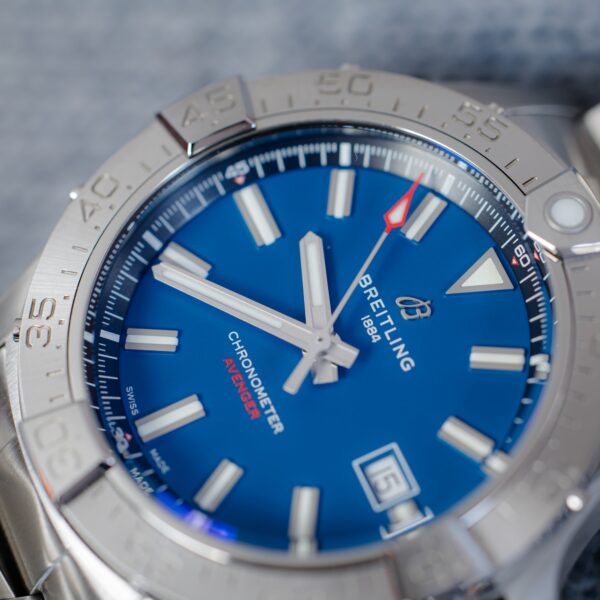 Breitling Avenger Automatic 42 – Blue Dial