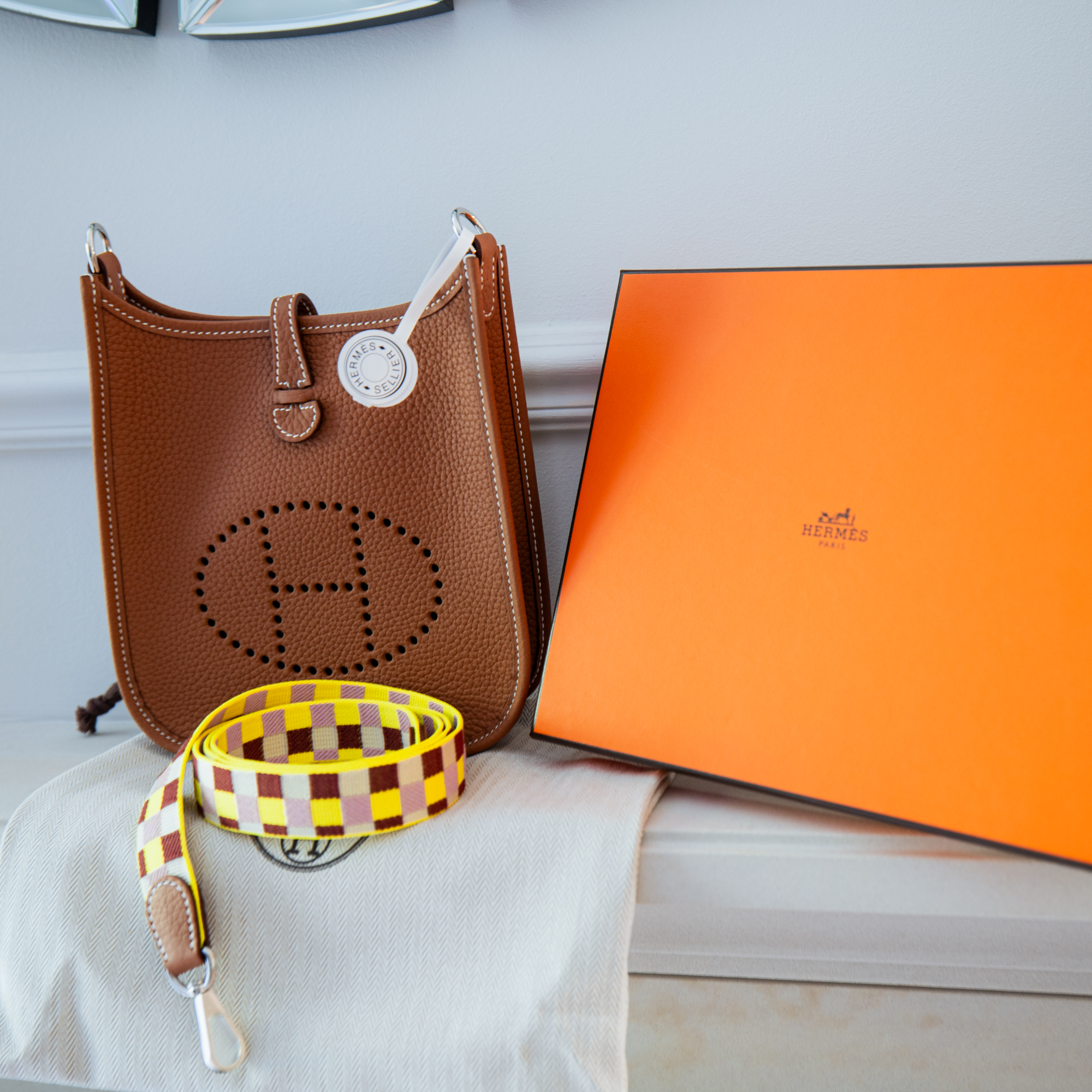 Hermès Evelyne 16 Gold Taurillon Clemence